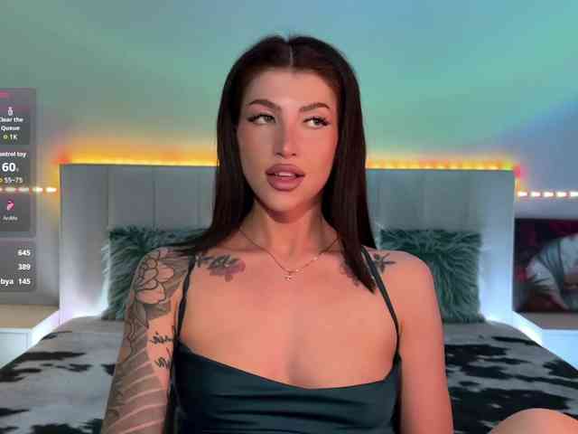 AllweNEEDisLOVE webcam