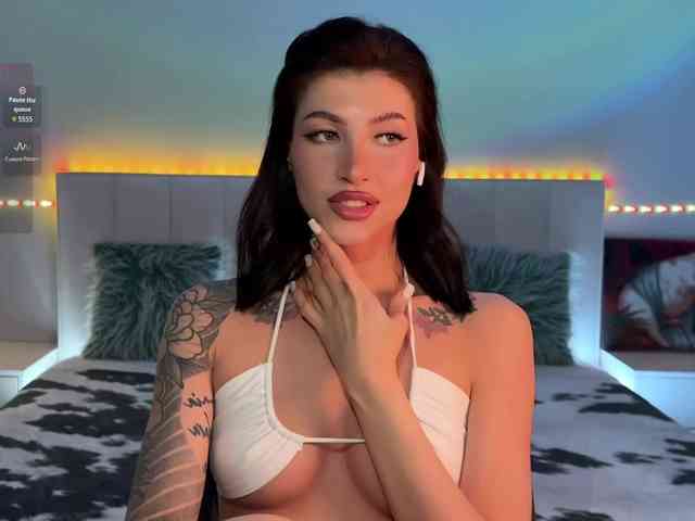 AllweNEEDisLOVE webcam