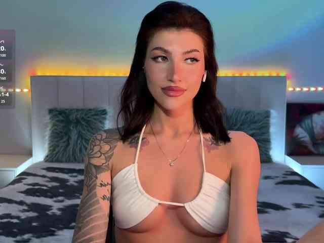 AllweNEEDisLOVE webcam