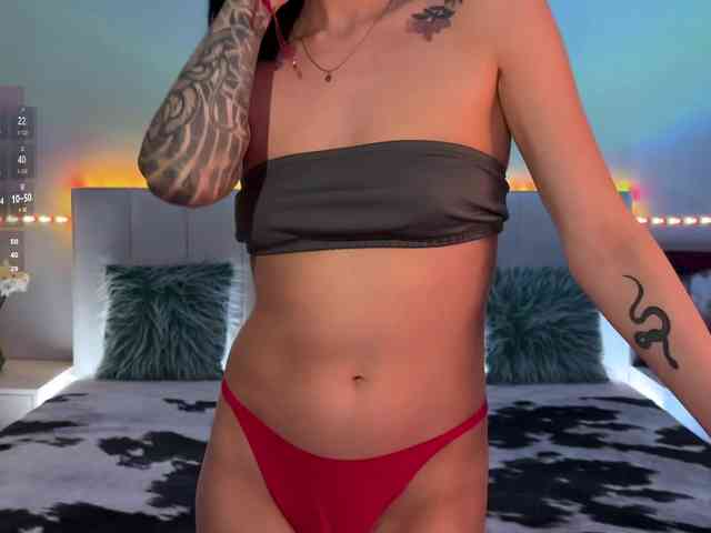 AllweNEEDisLOVE webcam