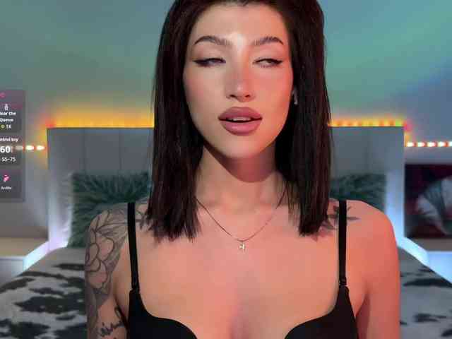 AllweNEEDisLOVE webcam