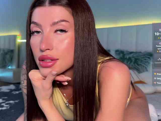 AllweNEEDisLOVE webcam