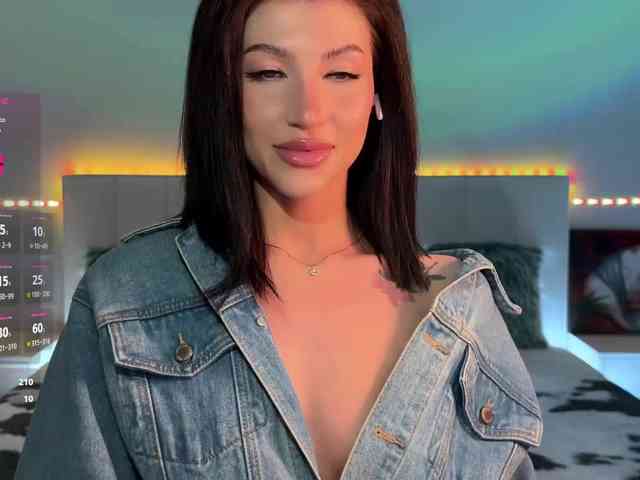 AllweNEEDisLOVE webcam