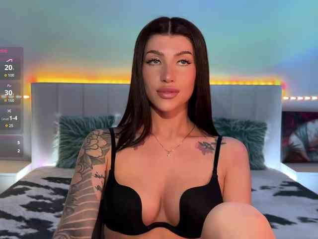 AllweNEEDisLOVE webcam