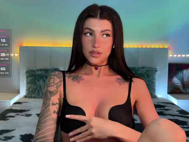 AllweNEEDisLOVE webcam