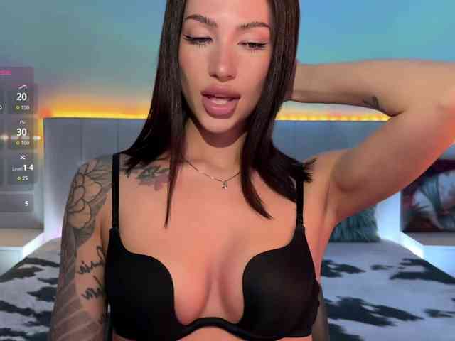 AllweNEEDisLOVE webcam