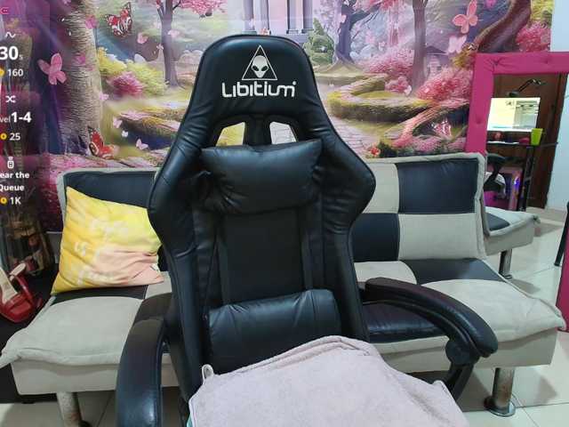 Hayami18 live cam on BongaCams