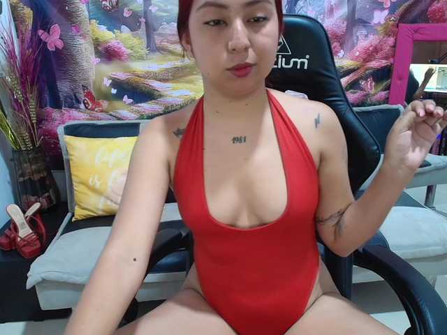 Hayami18 live cam on BongaCams