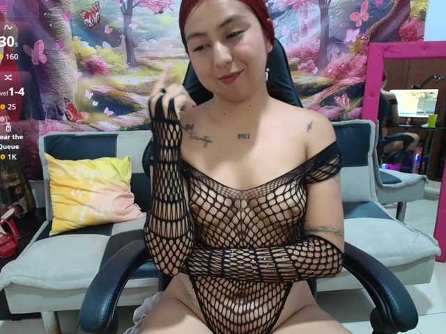 Hayami18 live cam on BongaCams