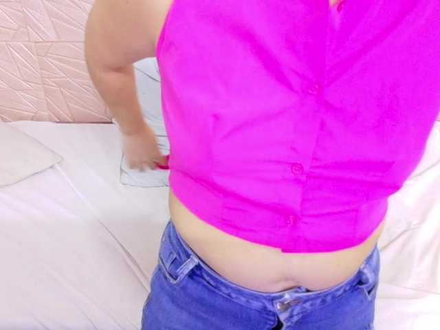 kinky-redhead18 live cam on BongaCams
