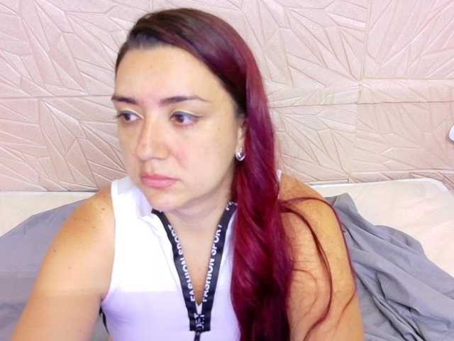 kinky-redhead18 live cam on UnifiedCams