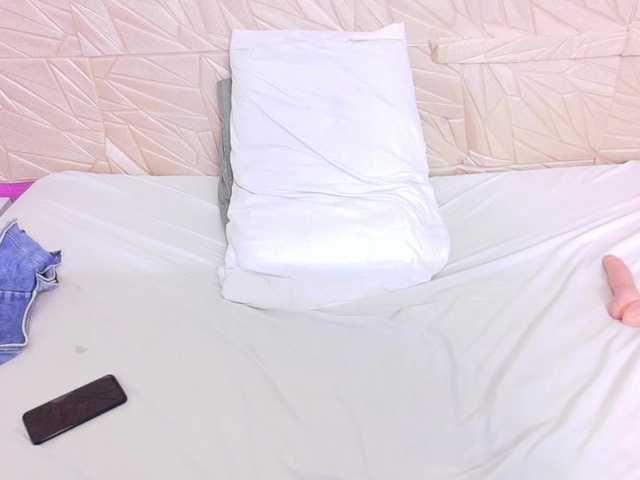 kinky-redhead18 live cam on BongaCams