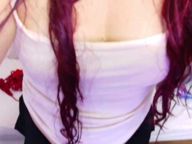 kinky-redhead18 live cam on BongaCams