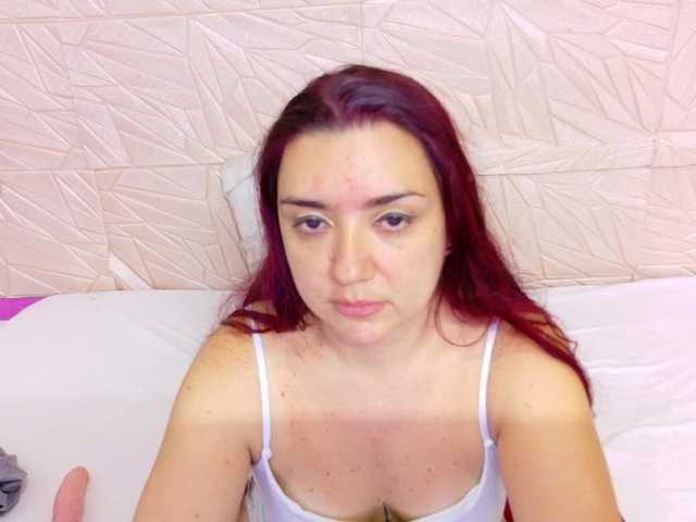 kinky-redhead18 live on BongaCams