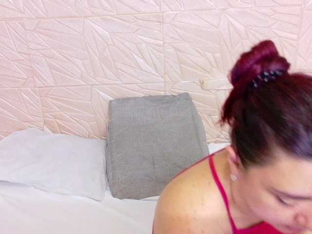 kinky-redhead18 live cam on BongaCams
