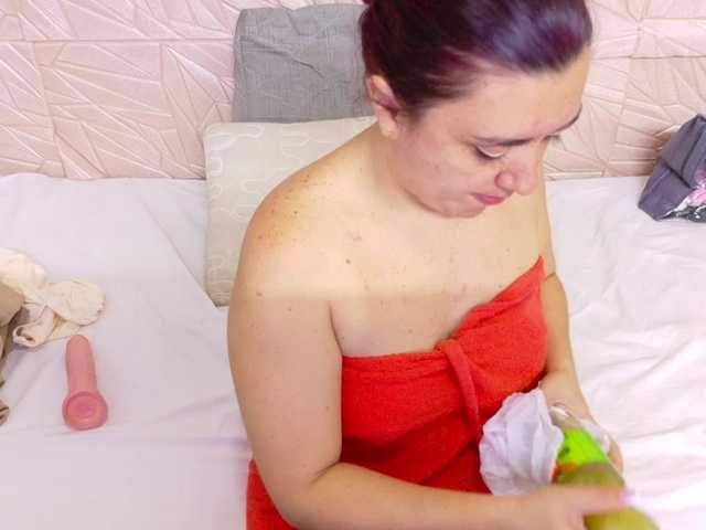 kinky-redhead18 live cam on BongaCams