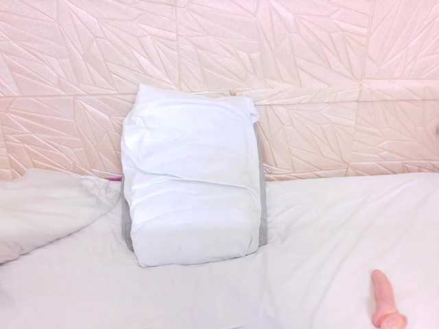 kinky-redhead18 live cam on BongaCams