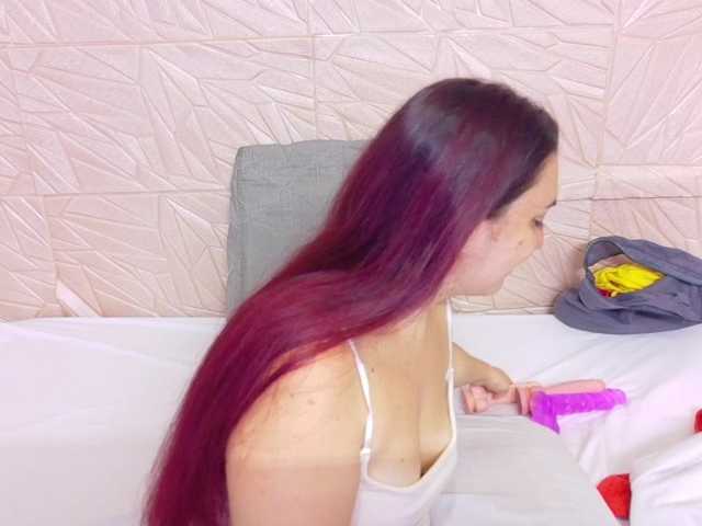kinky-redhead18 live cam on BongaCams