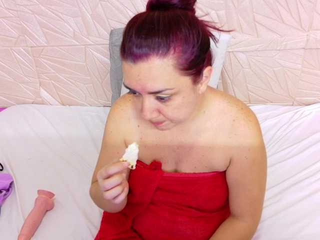 kinky-redhead18 live cam on BongaCams