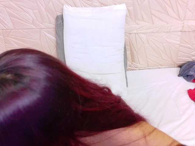 kinky-redhead18 live cam on BongaCams
