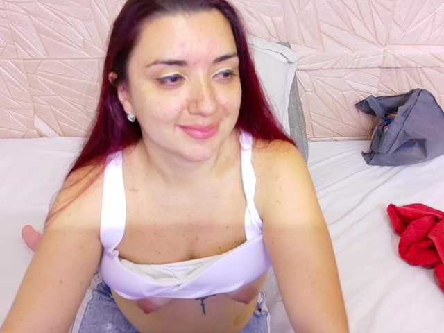 kinky-redhead18 live cam on BongaCams