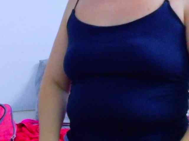 kinky-redhead18 webcam