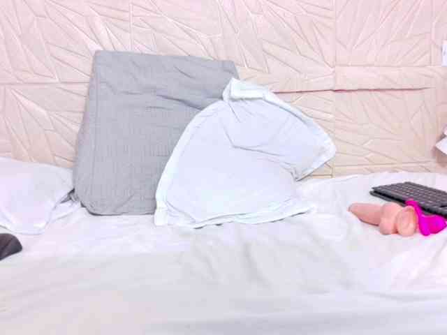 kinky-redhead18 webcam
