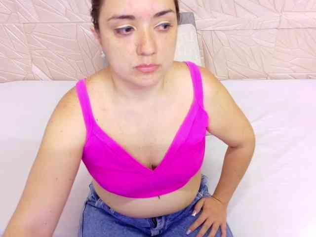 kinky-redhead18 webcam