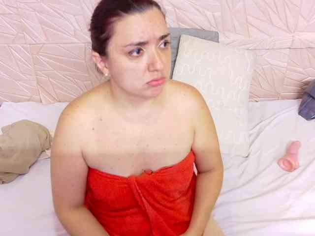 kinky-redhead18 webcam