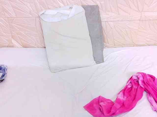 kinky-redhead18 webcam