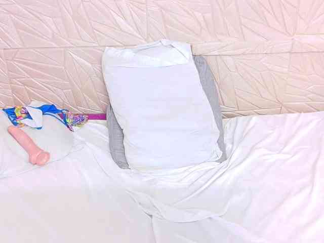 kinky-redhead18 webcam