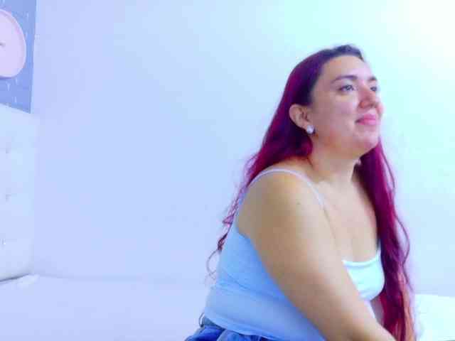 kinky-redhead18 webcam
