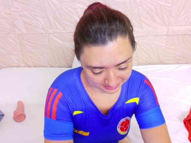 kinky-redhead18 webcam
