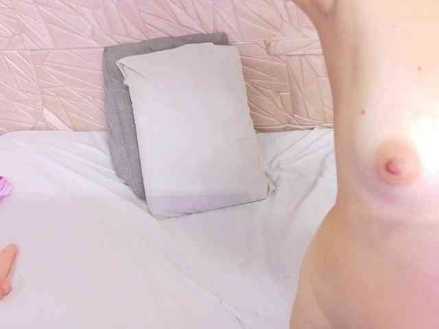kinky-redhead18 webcam