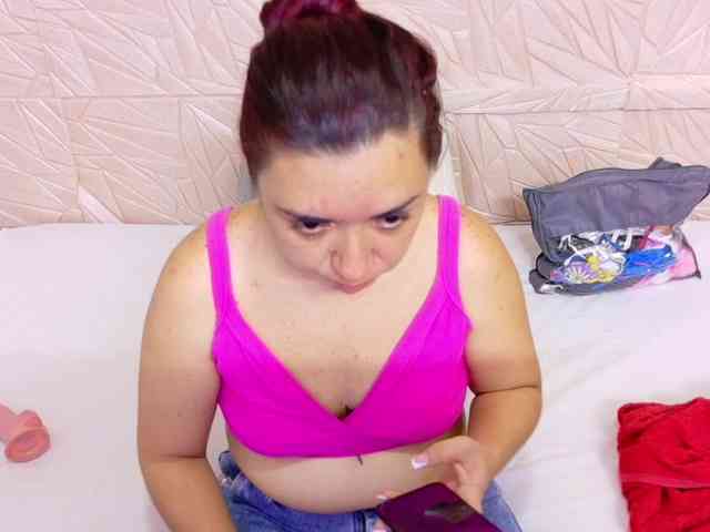 Modelo: kinky-redhead18
