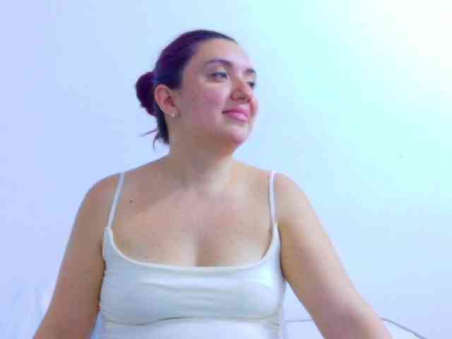 kinky-redhead18 webcam