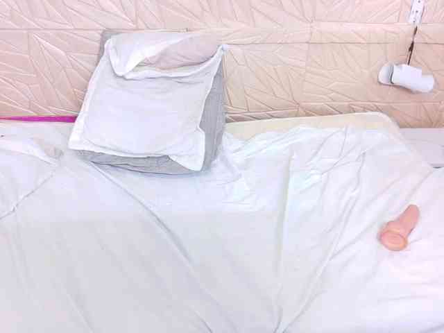 kinky-redhead18 webcam