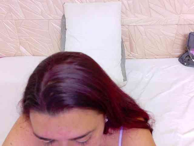 kinky-redhead18 webcam