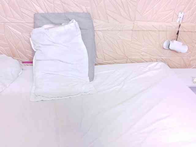 kinky-redhead18 webcam