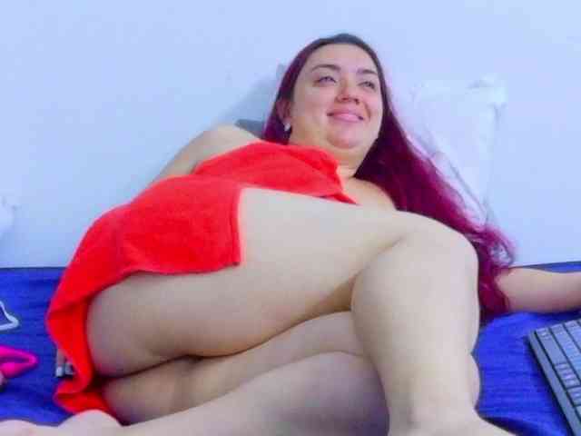 Modelo: kinky-redhead18