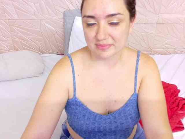 kinky-redhead18 webcam