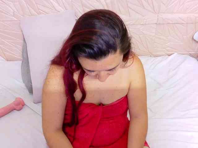 Modelo: kinky-redhead18