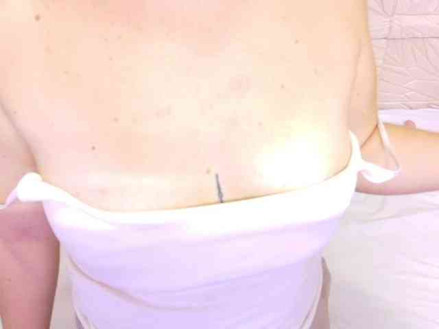 kinky-redhead18 webcam