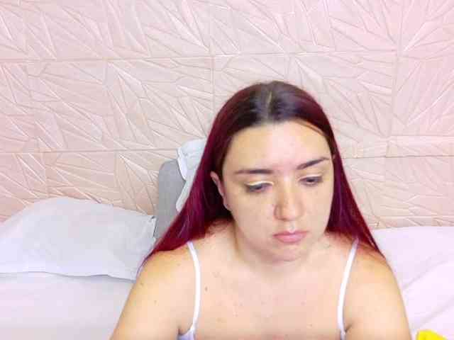 kinky-redhead18 webcam