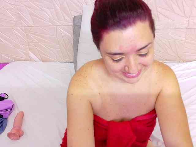 Modelo: kinky-redhead18