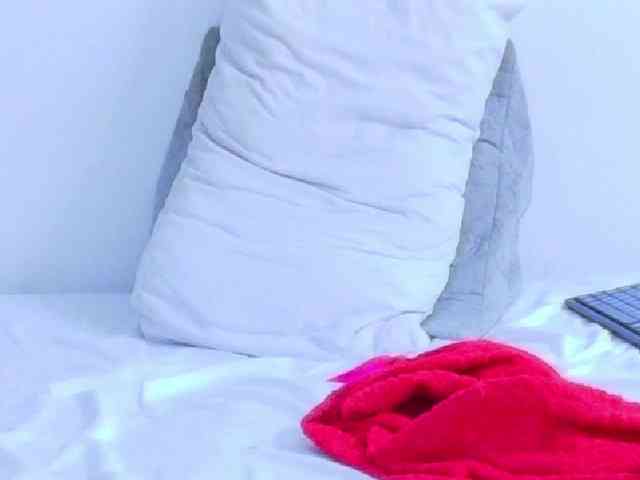 kinky-redhead18 webcam