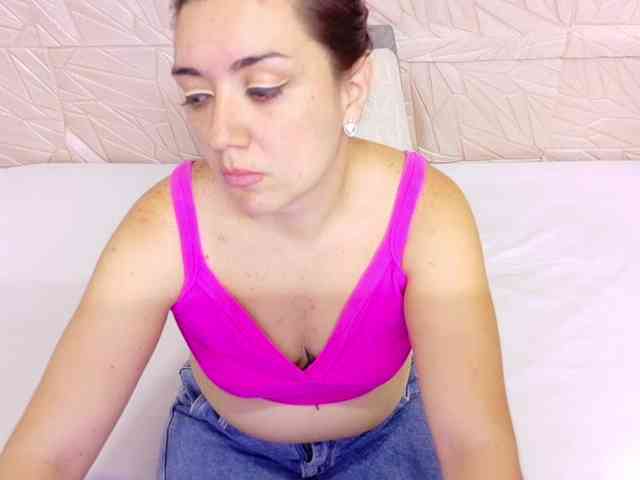 Modelo: kinky-redhead18