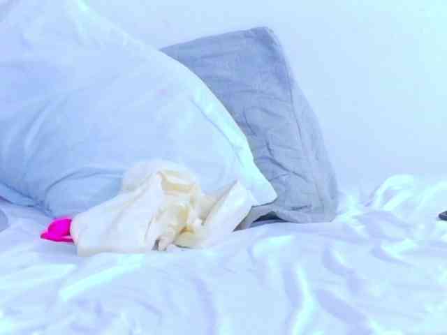 kinky-redhead18 webcam