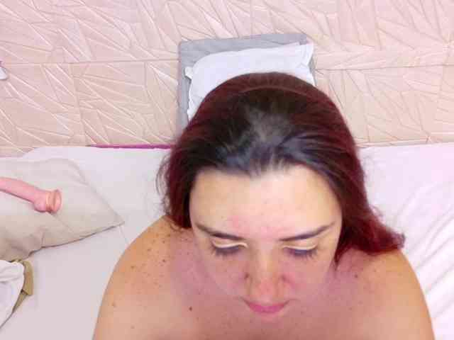 kinky-redhead18 webcam