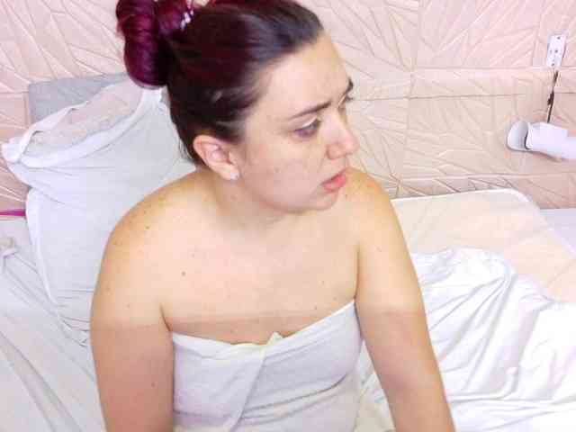kinky-redhead18 webcam